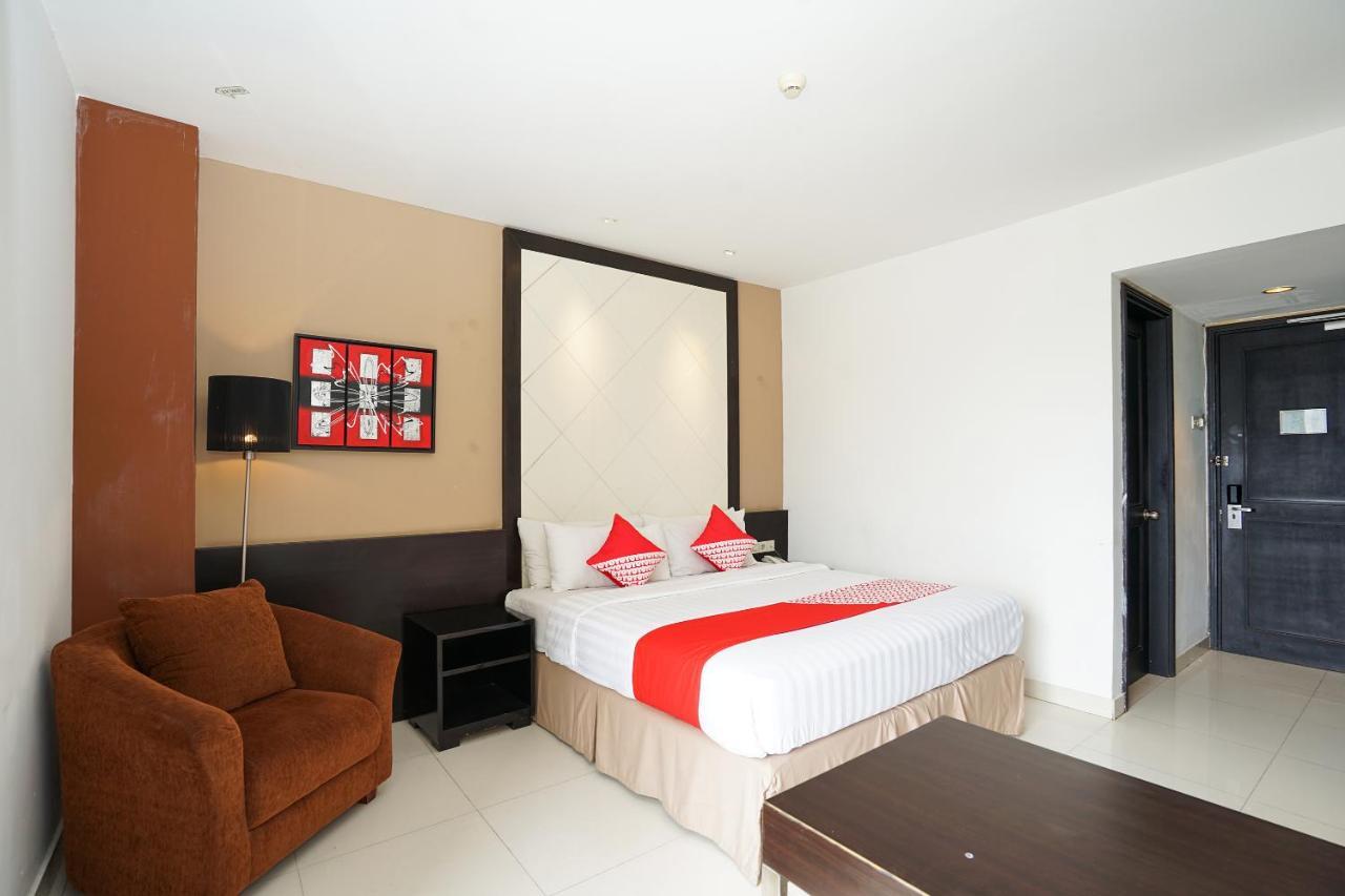 Oyo 197 Prime Royal Hotel Kapasari Exterior foto